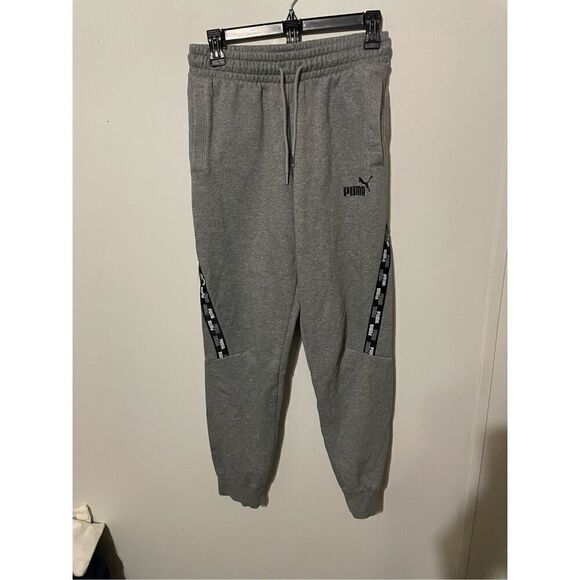 Puma Men’s Small Grey Classic Athletic Taper Jogger Sweatpants 28.5” Inseam - Picture 1 of 5